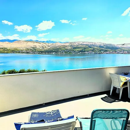 Maestral Fabijanic Apartment Pag Town