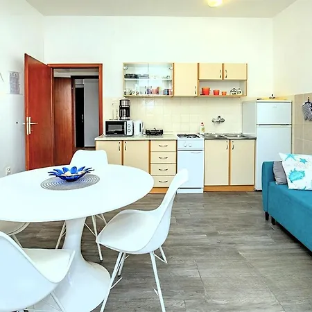 Apartment Maestral Fabijanic Pag Town