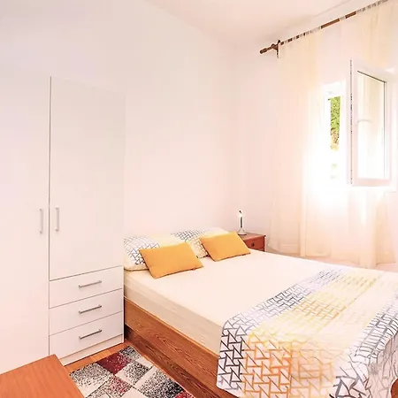 Apartment Maestral Fabijanic Pag Town