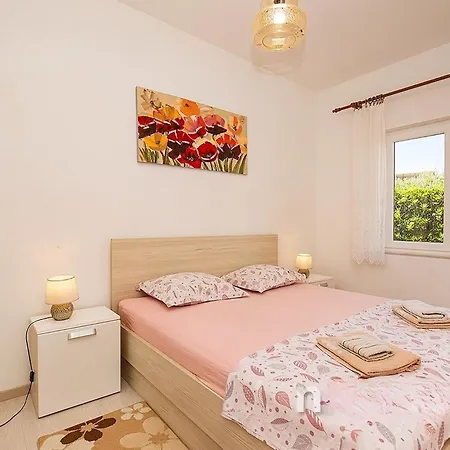 Apartment Maestral Fabijanic Pag Town